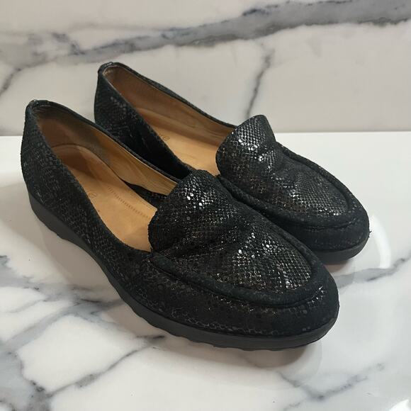 Nuture | Women's Black Leather Faux Reptile Harmoney Comfort Loafers Sz 6.5 - Picture 1 of 7